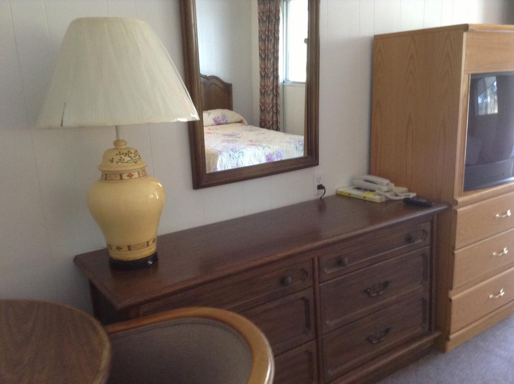 Tumbleweed Motel Cache Creek Rum bild